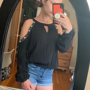 Hollister Cold Shoulder Blouse🌬